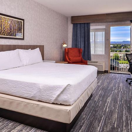 Hilton Garden Inn Бенд Екстериор снимка
