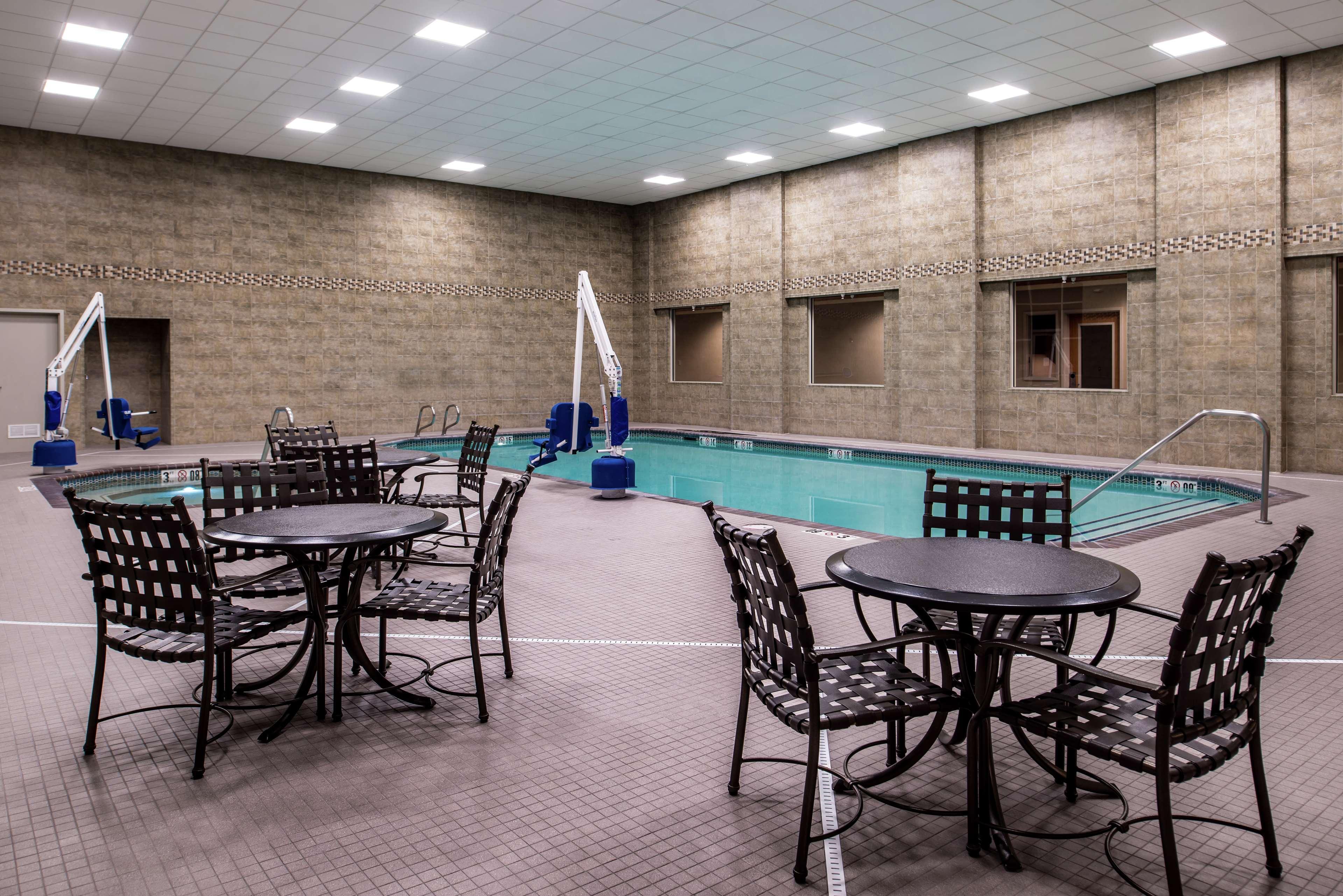 Hilton Garden Inn Бенд Екстериор снимка