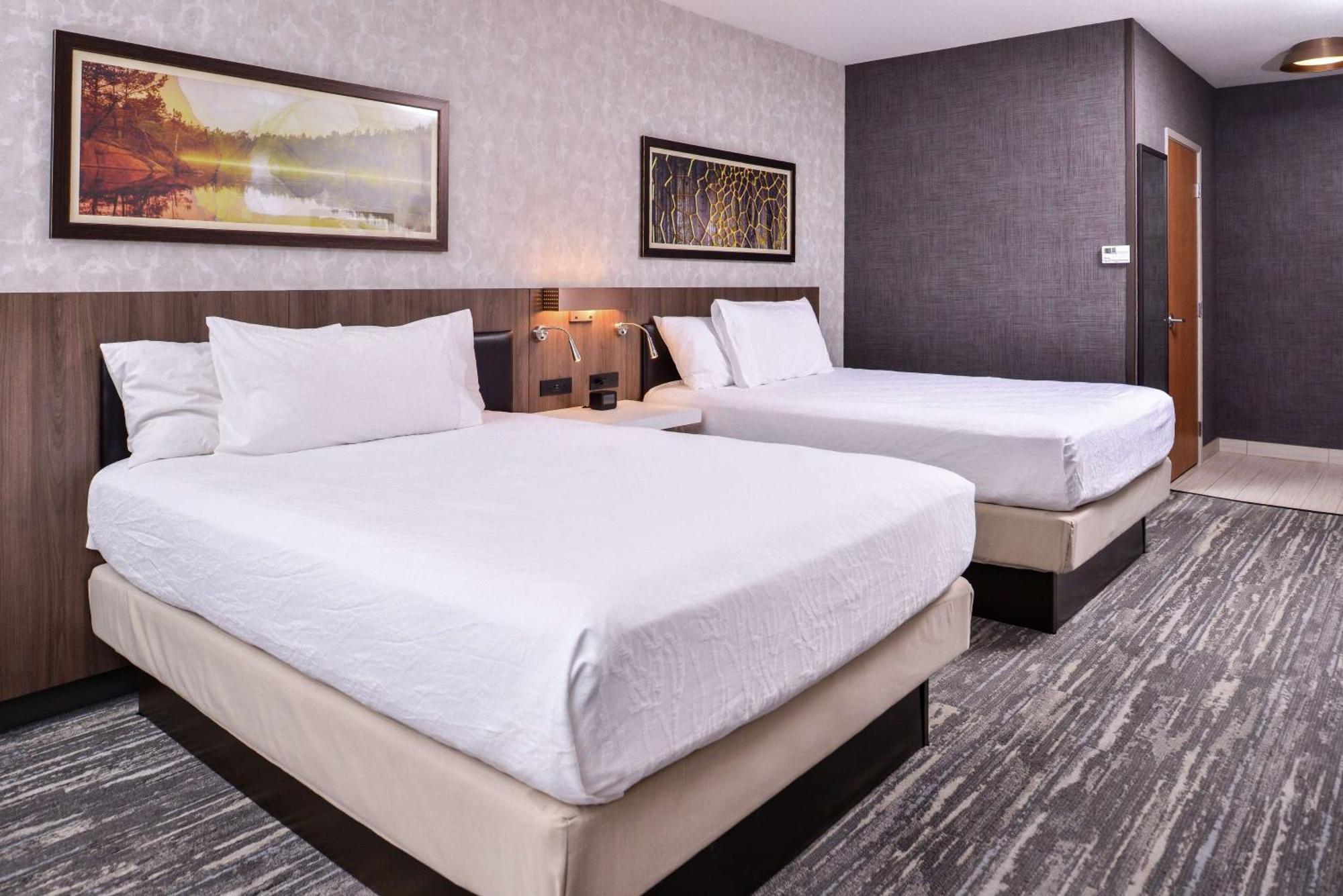 Hilton Garden Inn Бенд Екстериор снимка
