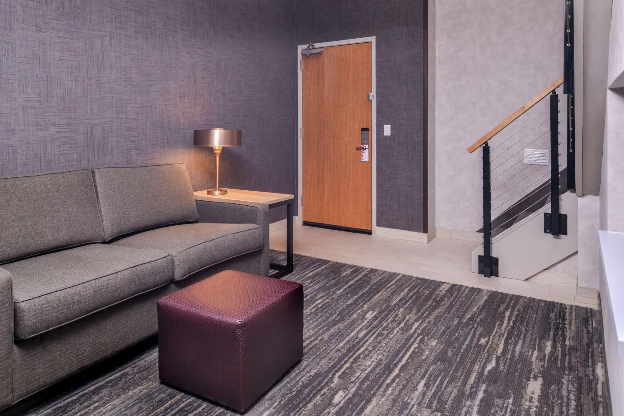 Hilton Garden Inn Бенд Екстериор снимка